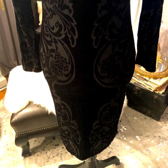 Design Lab (Lord & Taylor) black velvet dress - Picture 5 of 8